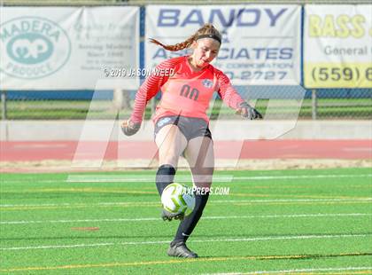 Thumbnail 2 in California vs. Clovis North photogallery.