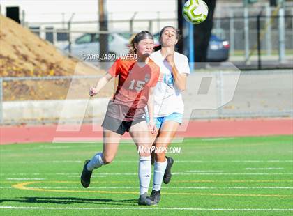 Thumbnail 3 in California vs. Clovis North photogallery.