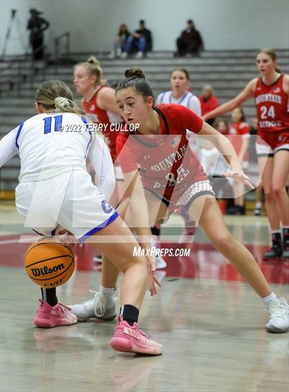 Thumbnail 3 in Mountain Ridge vs. Pleasant Grove (Beetdigger Classic) photogallery.