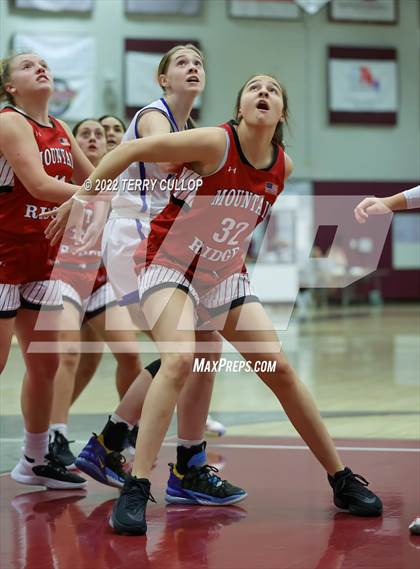 Thumbnail 2 in Mountain Ridge vs. Pleasant Grove (Beetdigger Classic) photogallery.