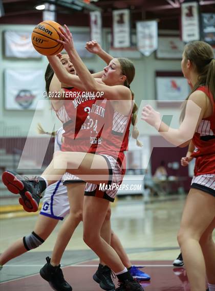 Thumbnail 3 in Mountain Ridge vs. Pleasant Grove (Beetdigger Classic) photogallery.
