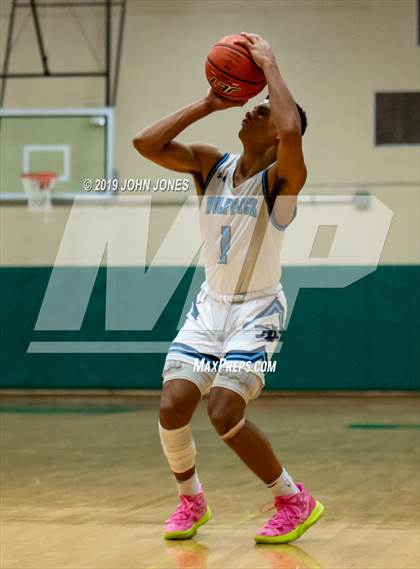 Thumbnail 1 in St. Joseph vs. West Morris Central photogallery.