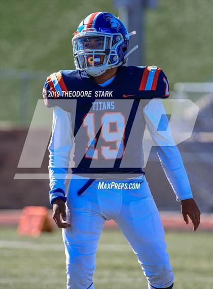 Thumbnail 2 in Rocky Mountain @ Legend (CHSAA 5A 1st Round Playoff) photogallery.