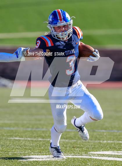 Thumbnail 3 in Rocky Mountain @ Legend (CHSAA 5A 1st Round Playoff) photogallery.