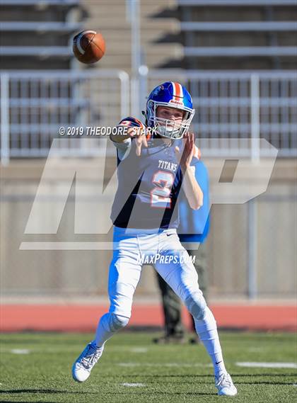 Thumbnail 1 in Rocky Mountain @ Legend (CHSAA 5A 1st Round Playoff) photogallery.