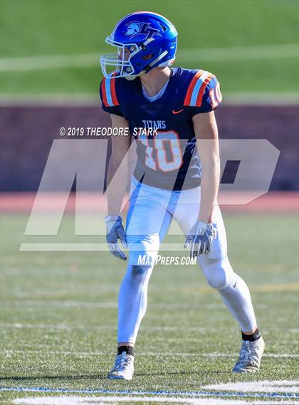 Thumbnail 1 in Rocky Mountain @ Legend (CHSAA 5A 1st Round Playoff) photogallery.