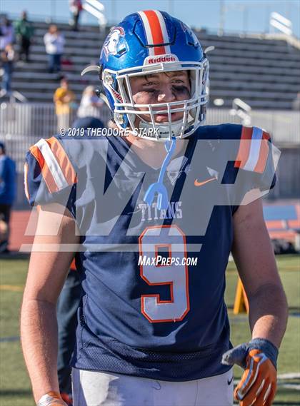 Thumbnail 3 in Rocky Mountain @ Legend (CHSAA 5A 1st Round Playoff) photogallery.
