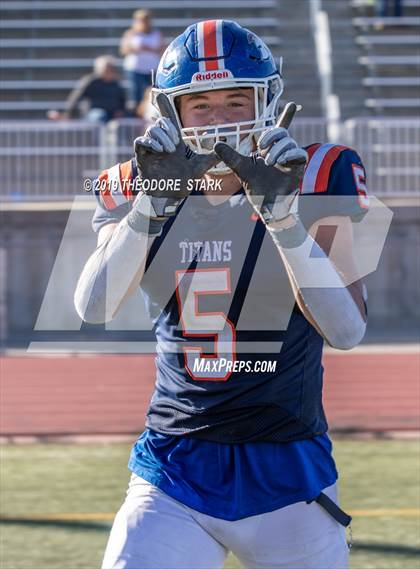 Thumbnail 2 in Rocky Mountain @ Legend (CHSAA 5A 1st Round Playoff) photogallery.