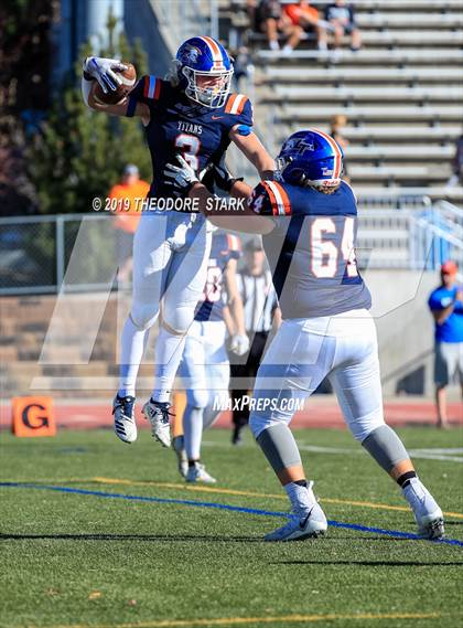 Thumbnail 2 in Rocky Mountain @ Legend (CHSAA 5A 1st Round Playoff) photogallery.