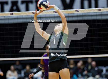 Thumbnail 3 in Neches vs. Harrold (UIL 1A Volleyball Final) photogallery.
