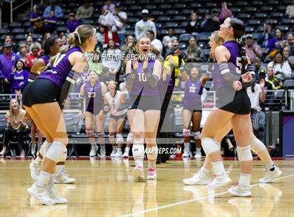 Thumbnail 3 in Neches vs. Harrold (UIL 1A Volleyball Final) photogallery.