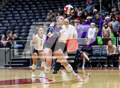 Thumbnail 1 in Neches vs. Harrold (UIL 1A Volleyball Final) photogallery.