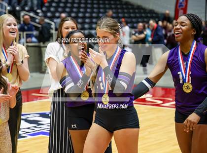 Thumbnail 3 in Neches vs. Harrold (UIL 1A Volleyball Final) photogallery.