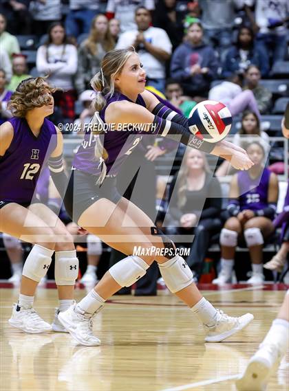 Thumbnail 3 in Neches vs. Harrold (UIL 1A Volleyball Final) photogallery.
