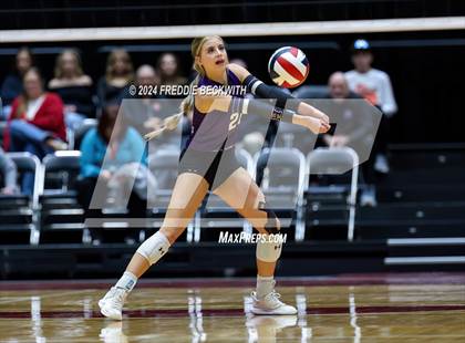 Thumbnail 1 in Neches vs. Harrold (UIL 1A Volleyball Final) photogallery.