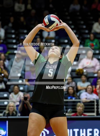 Thumbnail 2 in Neches vs. Harrold (UIL 1A Volleyball Final) photogallery.