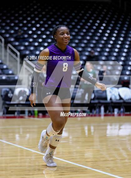 Thumbnail 3 in Neches vs. Harrold (UIL 1A Volleyball Final) photogallery.