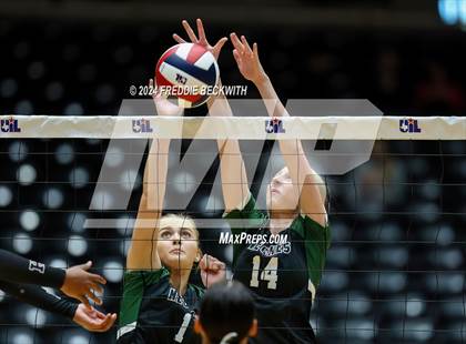 Thumbnail 3 in Neches vs. Harrold (UIL 1A Volleyball Final) photogallery.