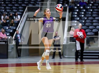 Thumbnail 1 in Neches vs. Harrold (UIL 1A Volleyball Final) photogallery.