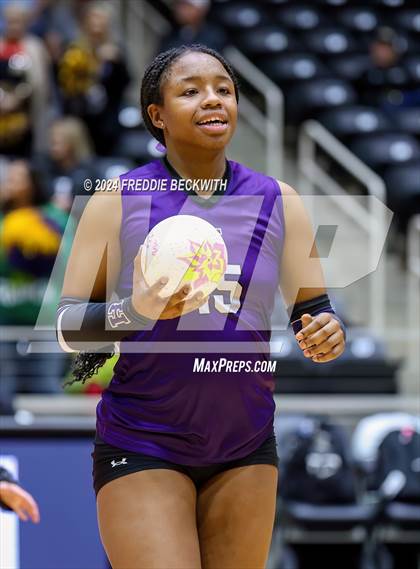 Thumbnail 1 in Neches vs. Harrold (UIL 1A Volleyball Final) photogallery.