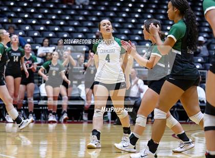 Thumbnail 2 in Neches vs. Harrold (UIL 1A Volleyball Final) photogallery.