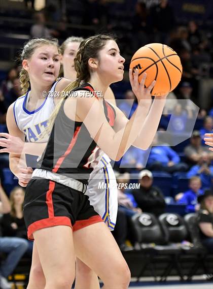 Thumbnail 2 in Sacramento Adventist vs. Faith Christian (CIF SJS D6 Final) photogallery.