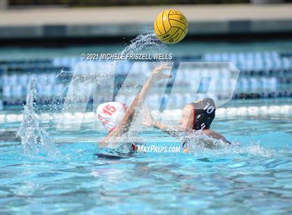 Thumbnail 3 in Bishop's vs. Cathedral Catholic (CIF SDS Open Division Semifinal) photogallery.