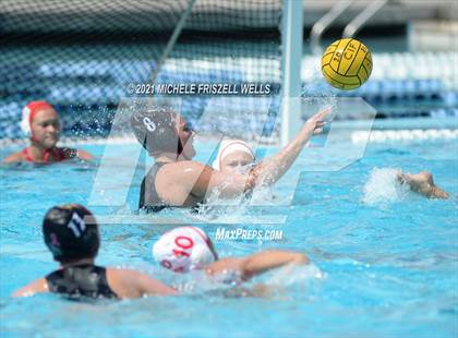 Thumbnail 2 in Bishop's vs. Cathedral Catholic (CIF SDS Open Division Semifinal) photogallery.