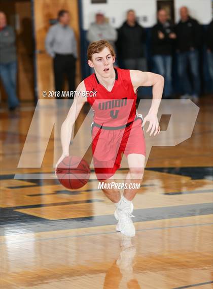 Thumbnail 2 in Jefferson City vs Union (Central Bank Shootout) photogallery.