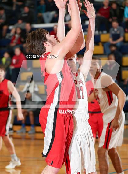 Thumbnail 3 in Jefferson City vs Union (Central Bank Shootout) photogallery.