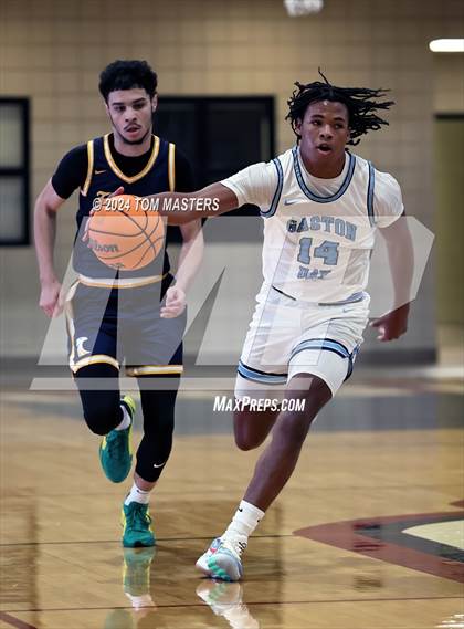 Thumbnail 3 in Fayetteville Academy vs. Gaston Day photogallery.
