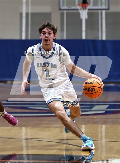 Thumbnail 3 in Fayetteville Academy vs. Gaston Day photogallery.