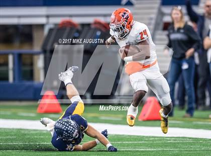 Thumbnail 2 in McKinney North vs. Highland Park (UIL 5A DI Area Playoff) photogallery.