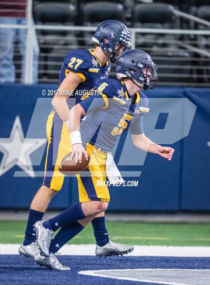 Thumbnail 3 in McKinney North vs. Highland Park (UIL 5A DI Area Playoff) photogallery.
