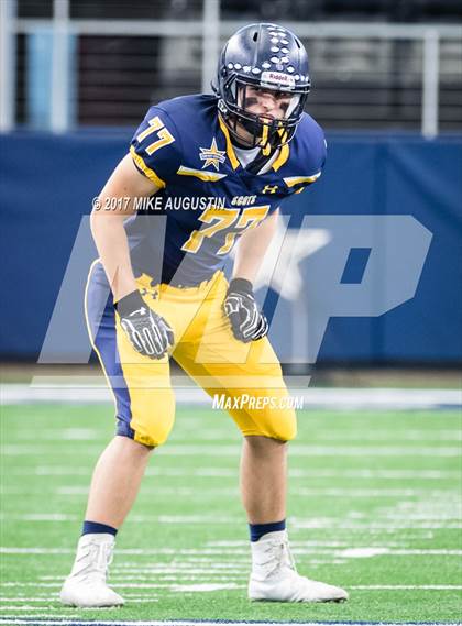 Thumbnail 1 in McKinney North vs. Highland Park (UIL 5A DI Area Playoff) photogallery.