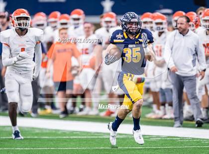 Thumbnail 3 in McKinney North vs. Highland Park (UIL 5A DI Area Playoff) photogallery.