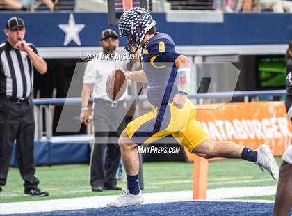 Thumbnail 3 in McKinney North vs. Highland Park (UIL 5A DI Area Playoff) photogallery.