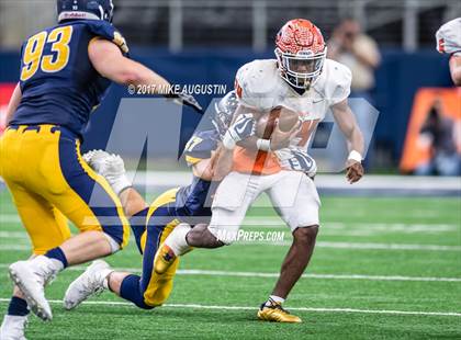 Thumbnail 2 in McKinney North vs. Highland Park (UIL 5A DI Area Playoff) photogallery.