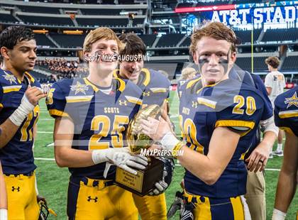 Thumbnail 1 in McKinney North vs. Highland Park (UIL 5A DI Area Playoff) photogallery.