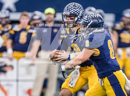 Thumbnail 3 in McKinney North vs. Highland Park (UIL 5A DI Area Playoff) photogallery.