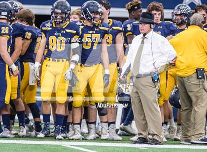 Thumbnail 2 in McKinney North vs. Highland Park (UIL 5A DI Area Playoff) photogallery.