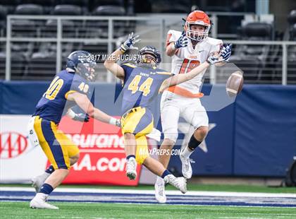 Thumbnail 2 in McKinney North vs. Highland Park (UIL 5A DI Area Playoff) photogallery.