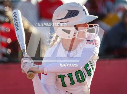 Thumbnail 1 in Tioga @ Muenster photogallery.