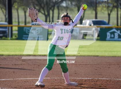 Thumbnail 2 in Tioga @ Muenster photogallery.