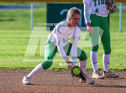 Thumbnail 3 in Tioga @ Muenster photogallery.
