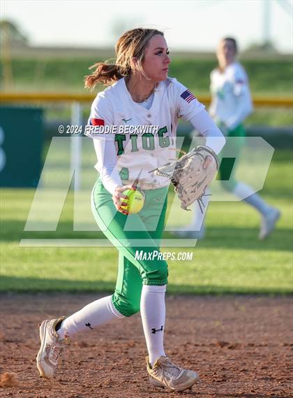 Thumbnail 1 in Tioga @ Muenster photogallery.
