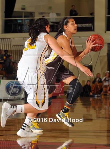 Thumbnail 2 in West vs. Ventura (CIF SS 1AA Final) photogallery.
