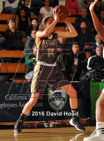 Thumbnail 1 in West vs. Ventura (CIF SS 1AA Final) photogallery.