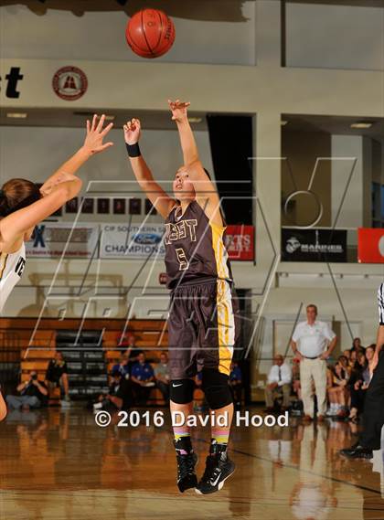 Thumbnail 3 in West vs. Ventura (CIF SS 1AA Final) photogallery.