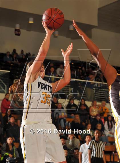 Thumbnail 3 in West vs. Ventura (CIF SS 1AA Final) photogallery.